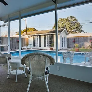 Escape To Honeymoon Island Holiday home